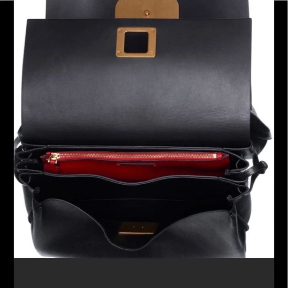 ❤️❤️ Valentino Garavani VRING medium shoulder bag red/black ❤️❤️like new